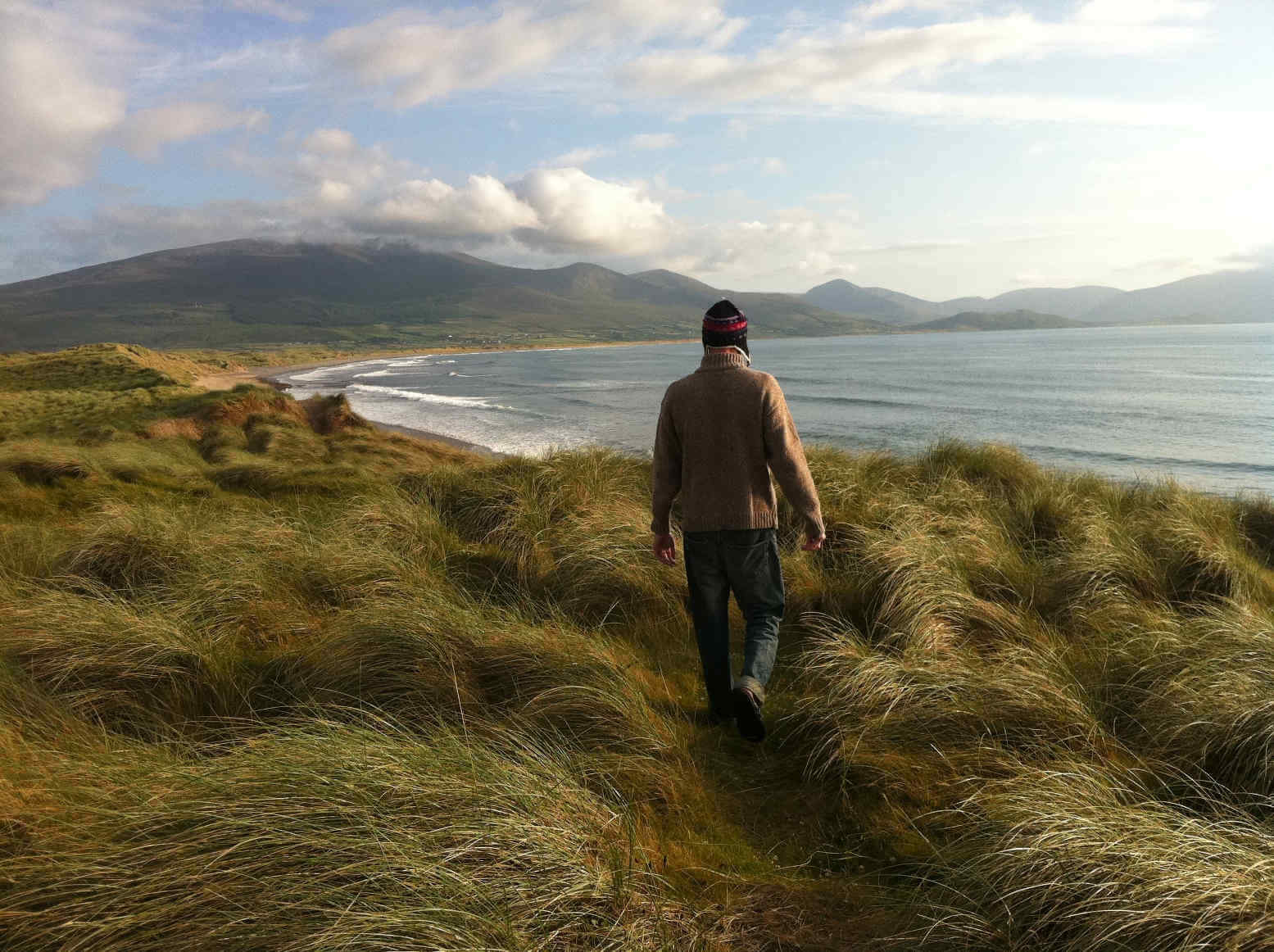 Dünen an einem Strand in Irland